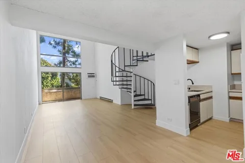 1440 Veteran Avenue #348