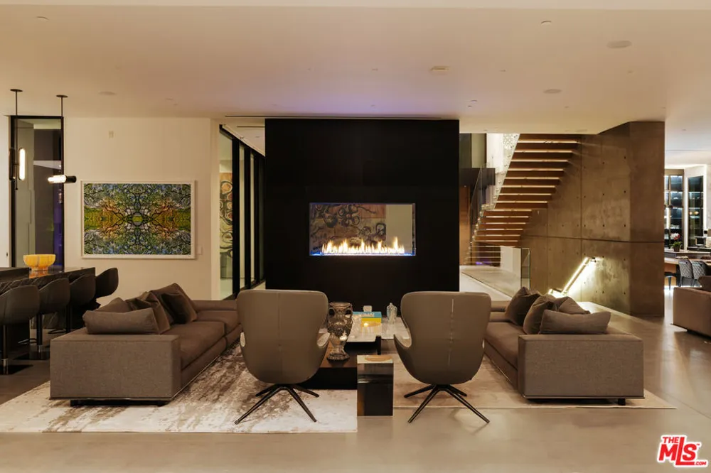 1140 Summit Drive Beverly Hills, CA 90210
