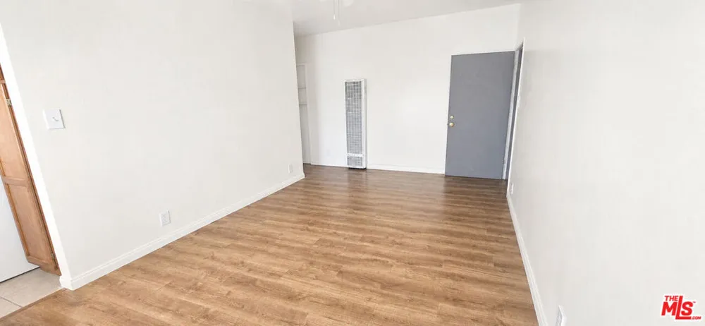 1351 S Cochran Avenue #10 Los Angeles, CA 90019