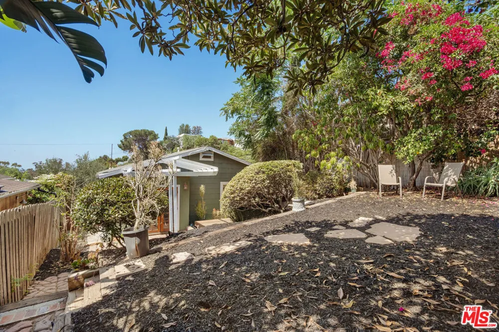 2306 Loma Vista Place Los Angeles, CA 90039