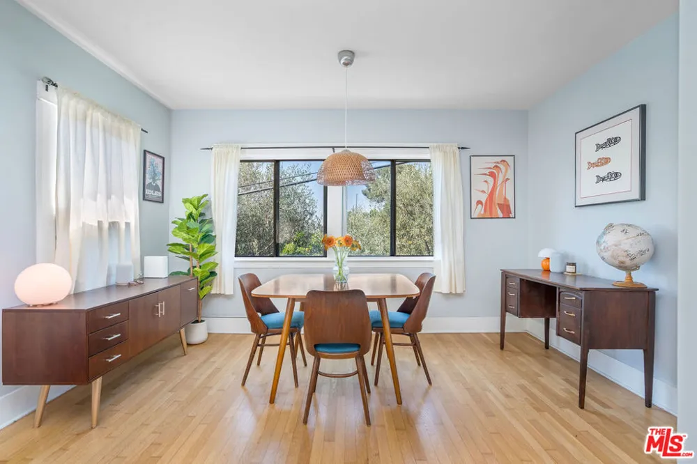 2306 Loma Vista Place Los Angeles, CA 90039