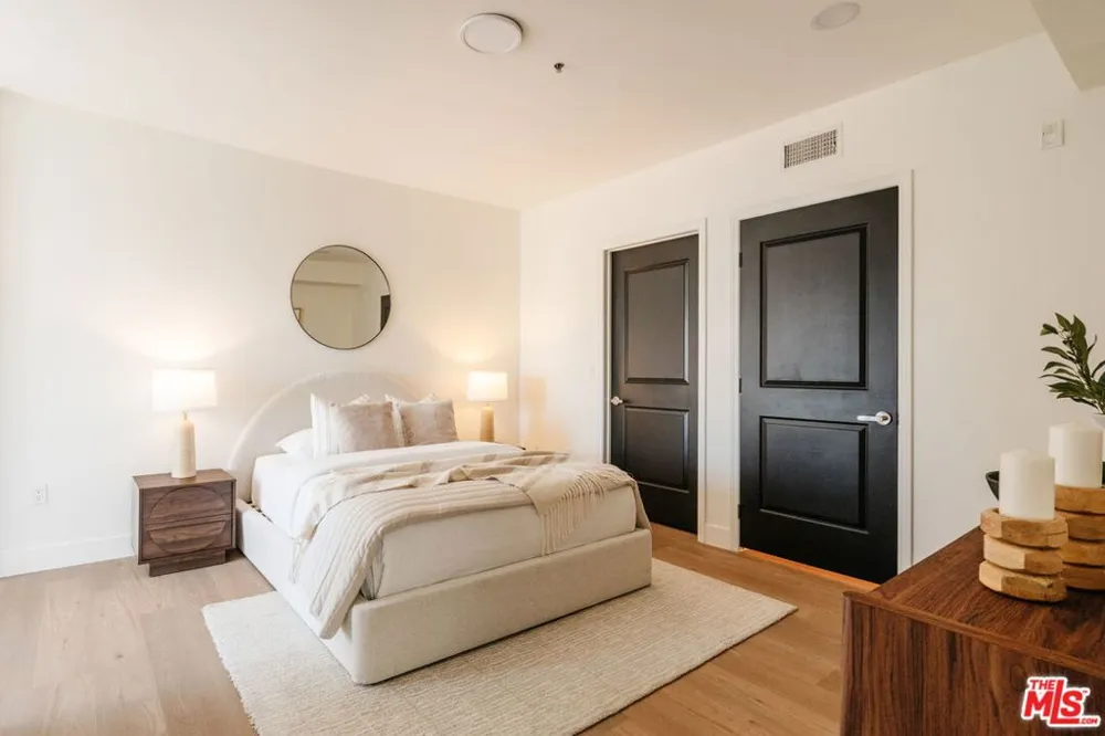 11011 Huston Street #PH3 North Hollywood, CA 91601