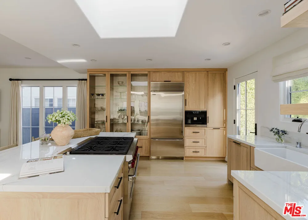 408 Westbourne Drive Los Angeles, CA 90048