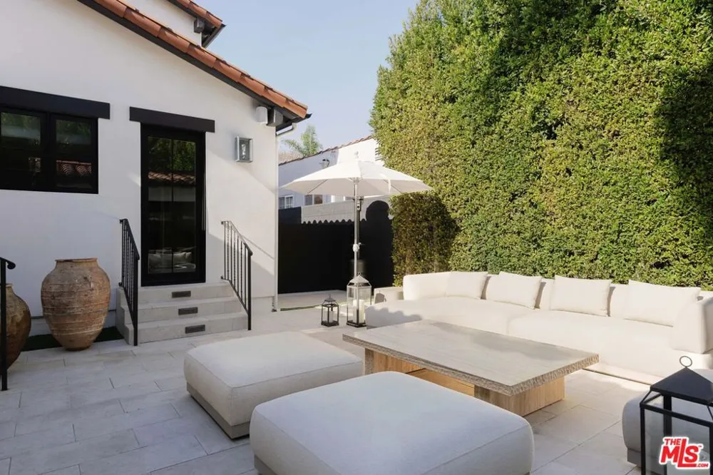 408 Westbourne Drive Los Angeles, CA 90048
