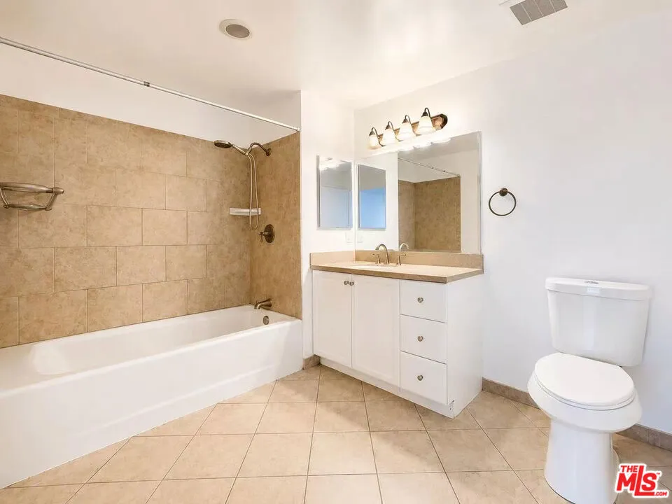 13941 Sherman Way #205 Van Nuys, CA 91405