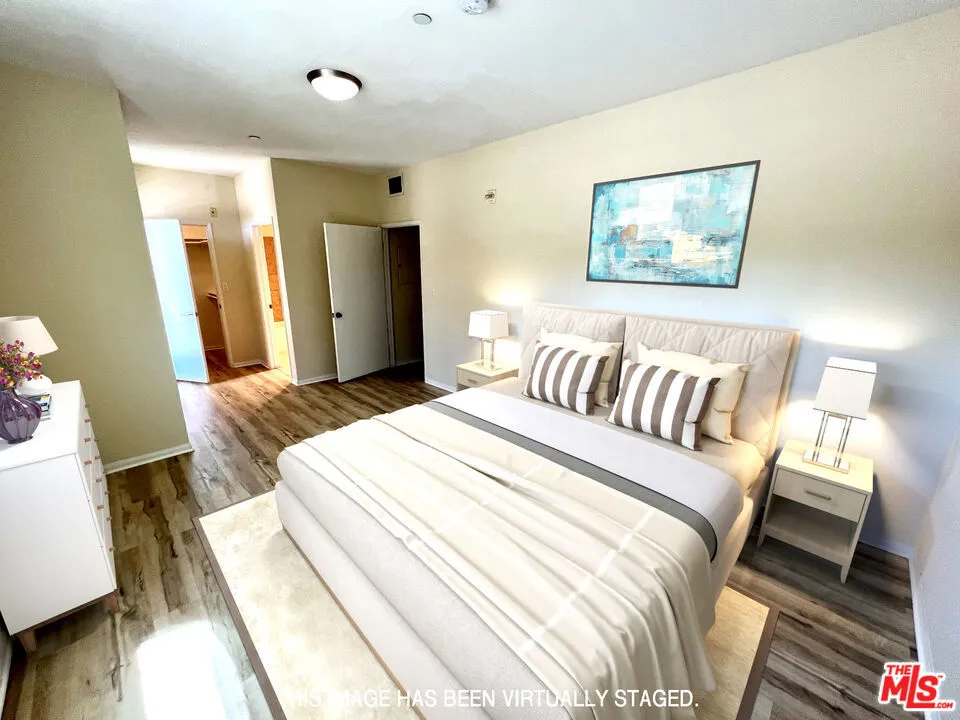 13941 Sherman Way #205 Van Nuys, CA 91405