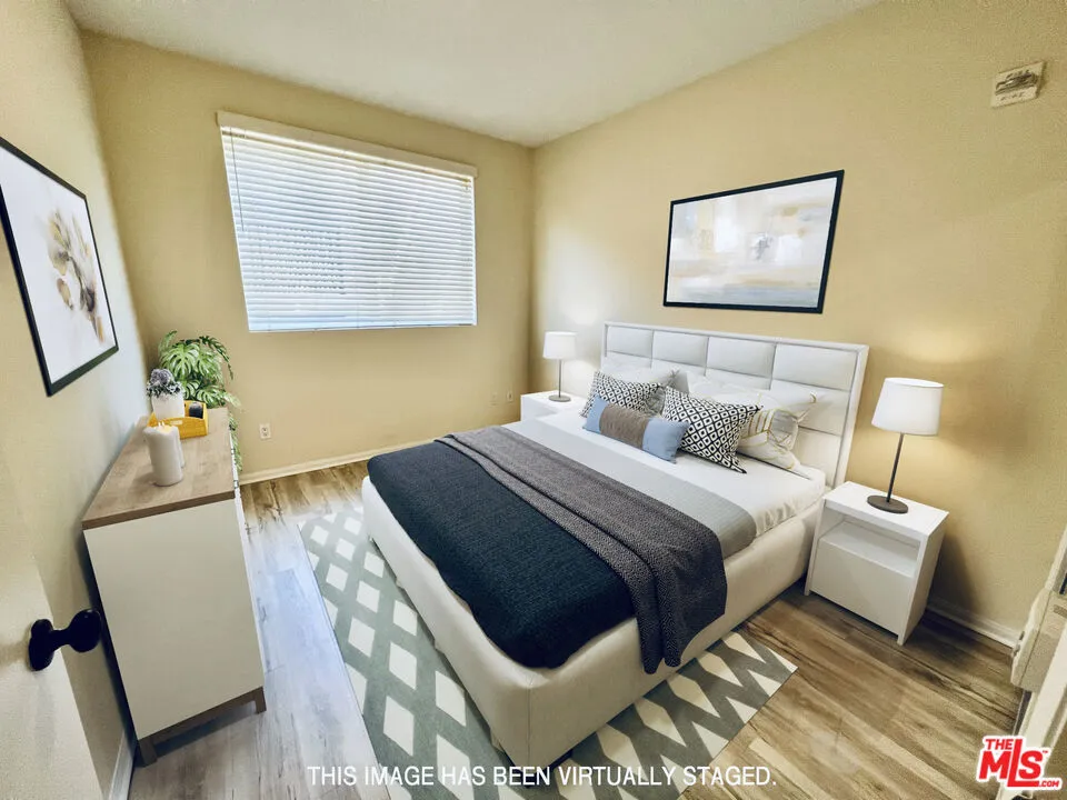 13941 Sherman Way #205 Van Nuys, CA 91405