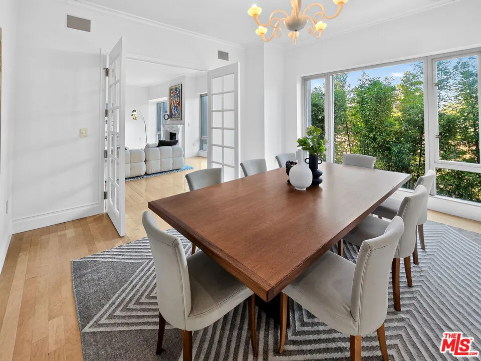 10727 Wilshire Boulevard #404 Los Angeles, CA 90024
