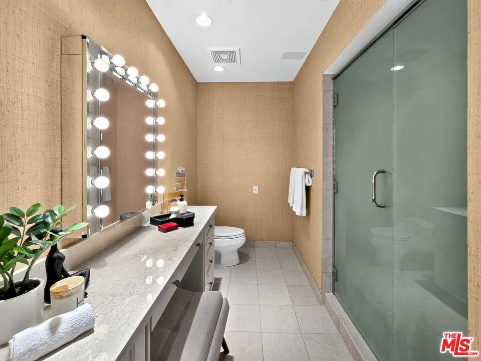 10727 Wilshire Boulevard #404 Los Angeles, CA 90024