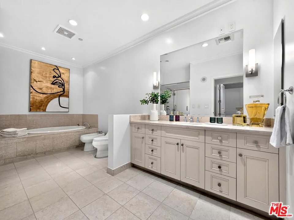 10727 Wilshire Boulevard #404 Los Angeles, CA 90024