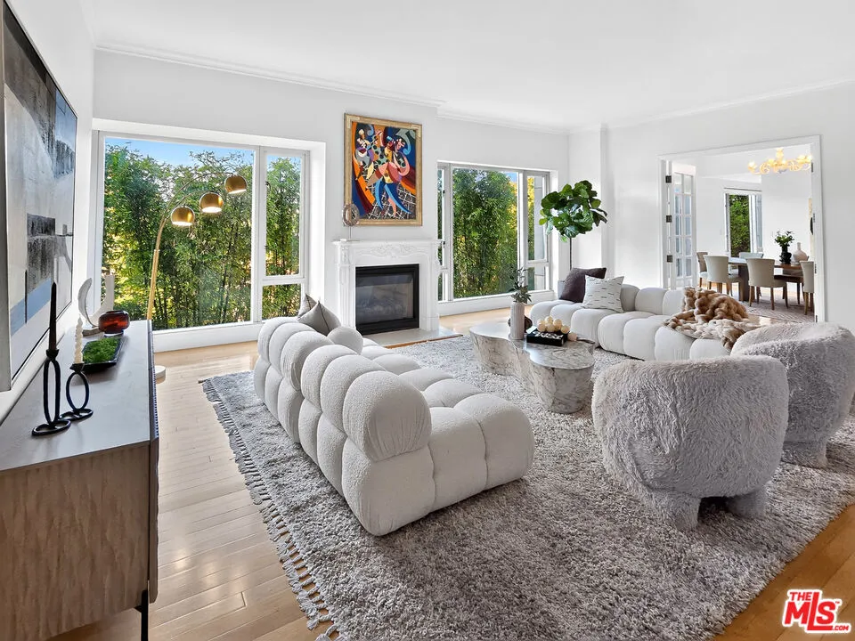 10727 Wilshire Boulevard #404 Los Angeles, CA 90024