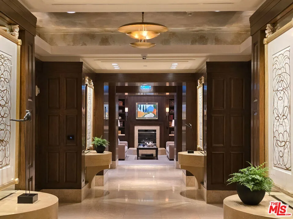 10727 Wilshire Boulevard #404 Los Angeles, CA 90024