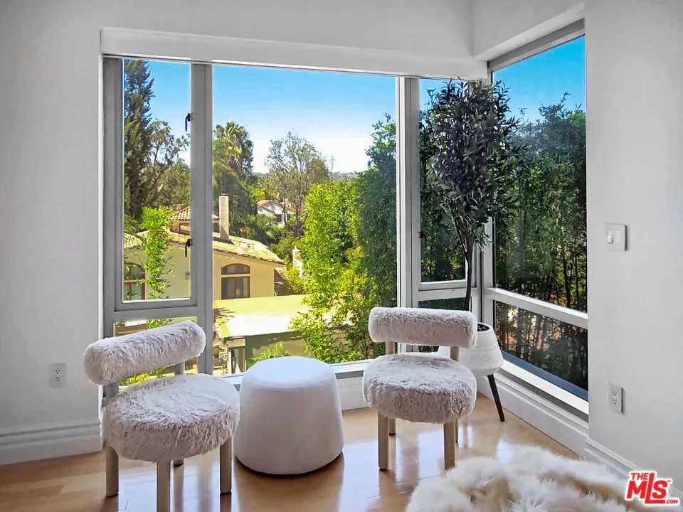 10727 Wilshire Boulevard #404 Los Angeles, CA 90024