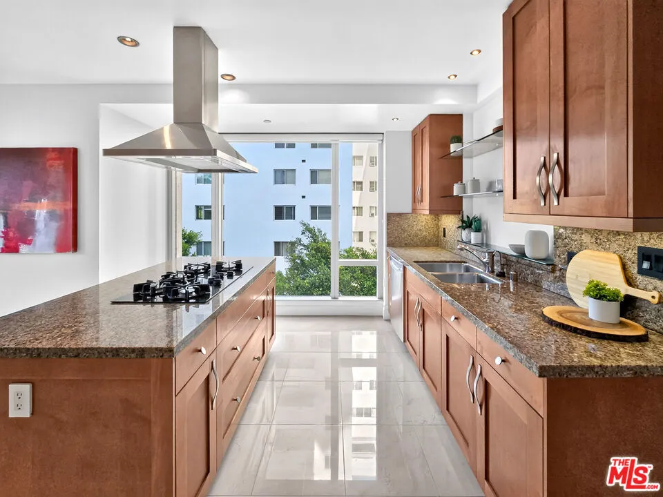 10727 Wilshire Boulevard #404 Los Angeles, CA 90024