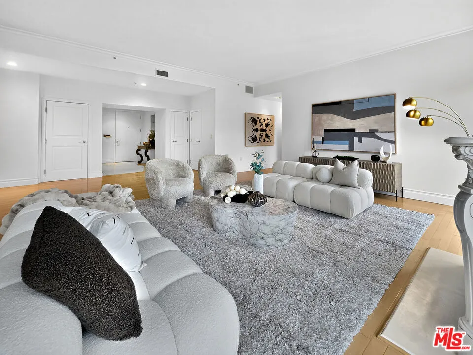 10727 Wilshire Boulevard #404 Los Angeles, CA 90024