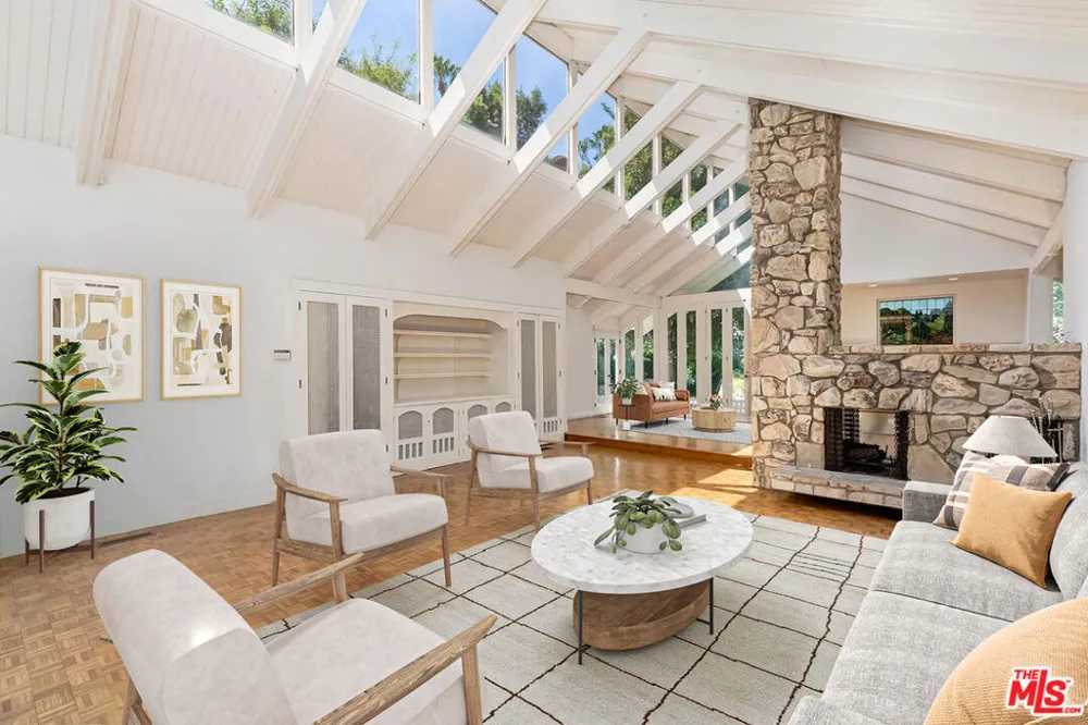 1005 Schuyler Road Beverly Hills, CA 90210