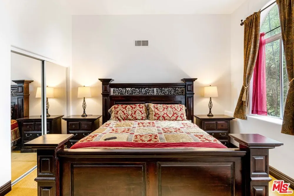 3030 Passmore Drive Los Angeles, CA 90068