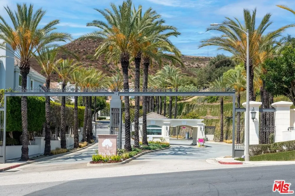 16814 Calle Bellevista Los Angeles, CA 90272