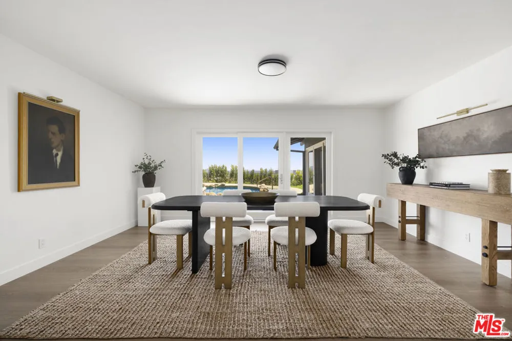 1680 Alta Mura Road Pacific Palisades, CA 90272