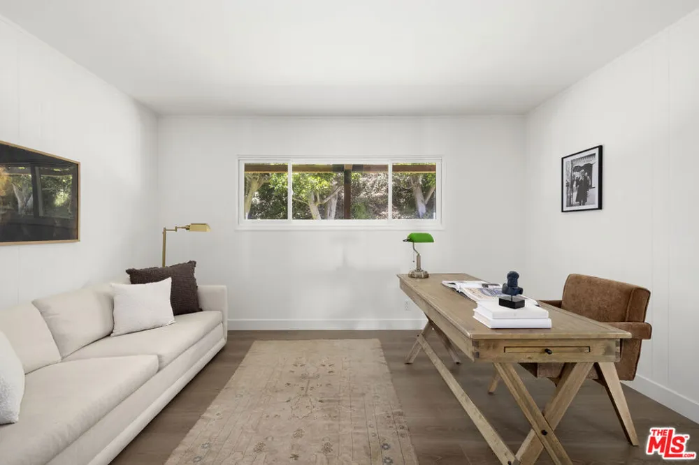 1680 Alta Mura Road Pacific Palisades, CA 90272