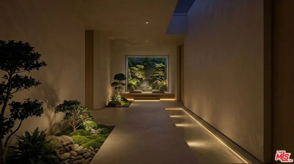 1680 Alta Mura Road Pacific Palisades, CA 90272