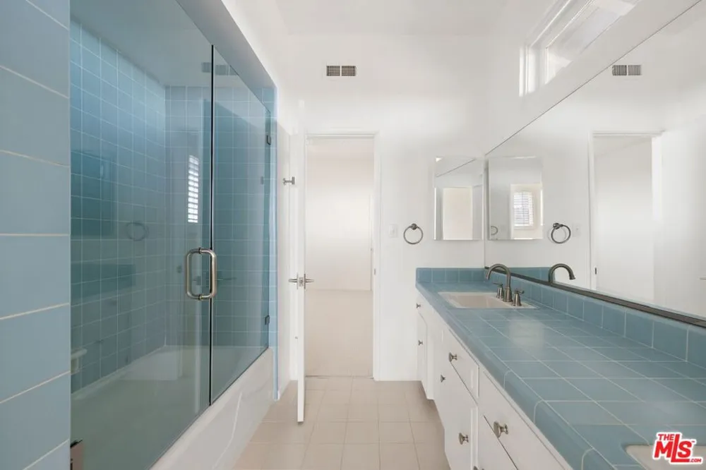1680 Alta Mura Road Pacific Palisades, CA 90272