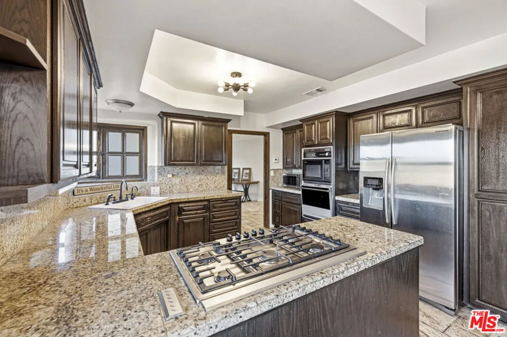 23911 Homezell Drive West Hills, CA 91304
