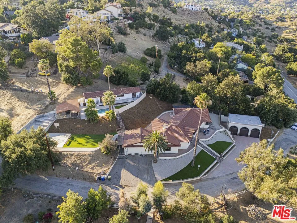 23911 Homezell Drive West Hills, CA 91304
