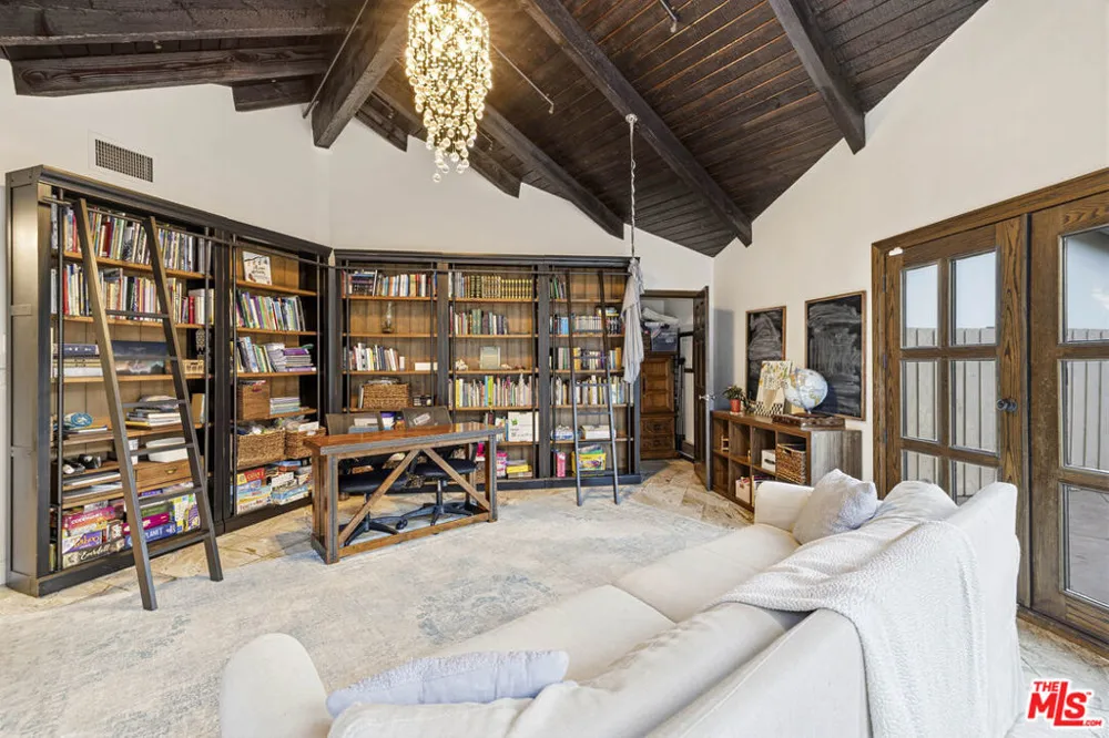 23911 Homezell Drive West Hills, CA 91304