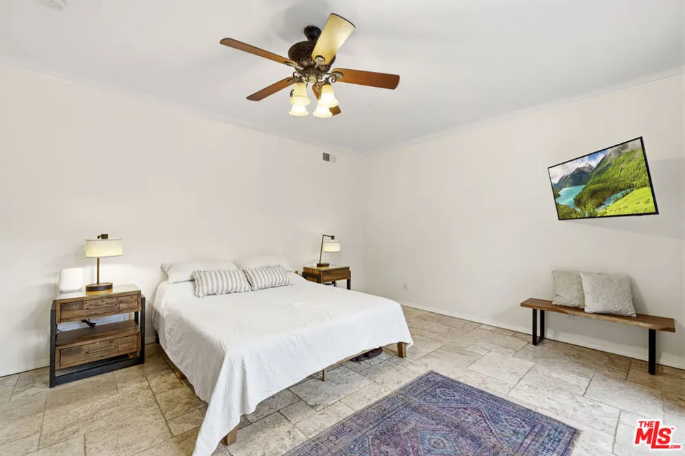 23911 Homezell Drive West Hills, CA 91304