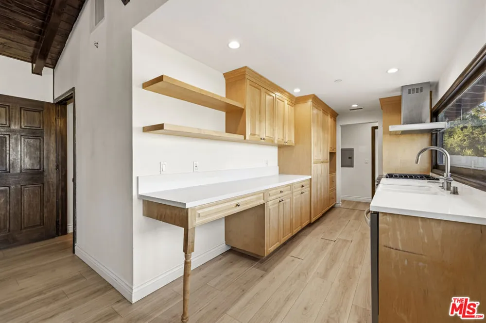 23911 Homezell Drive West Hills, CA 91304