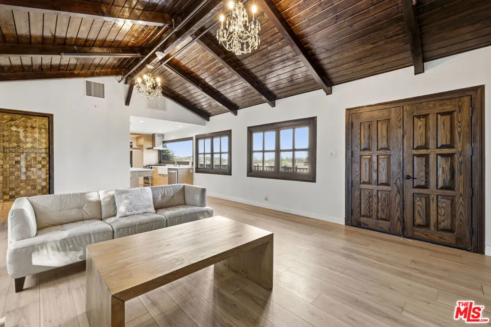 23911 Homezell Drive West Hills, CA 91304