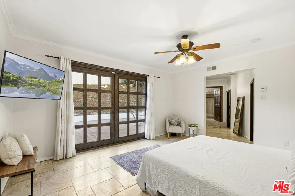 23911 Homezell Drive West Hills, CA 91304