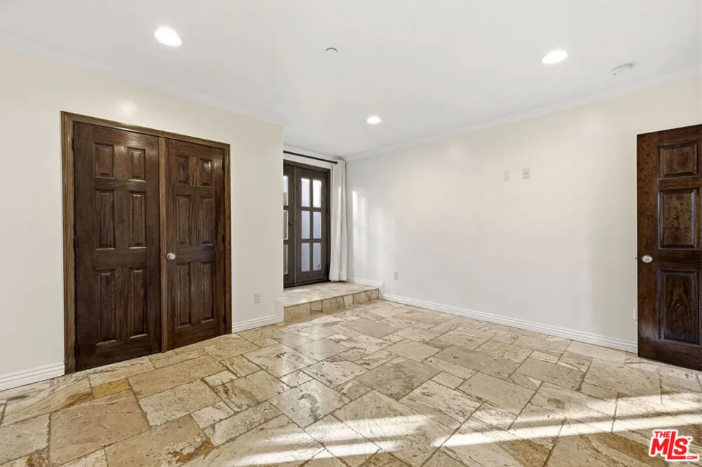 23911 Homezell Drive West Hills, CA 91304