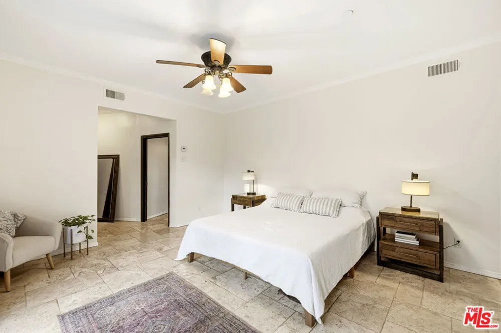 23911 Homezell Drive West Hills, CA 91304