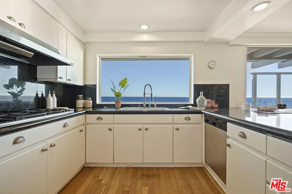 26908 Malibu Cove Colony Drive Malibu, CA 90265