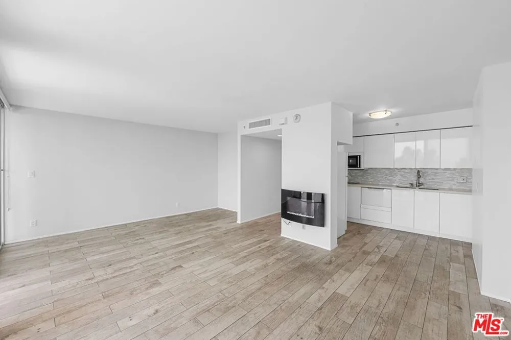201 Ocean Avenue #602B Santa Monica, CA 90402