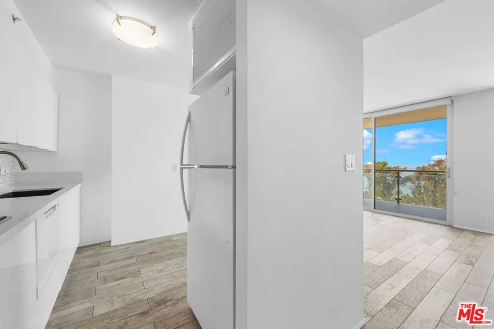 201 Ocean Avenue #602B Santa Monica, CA 90402