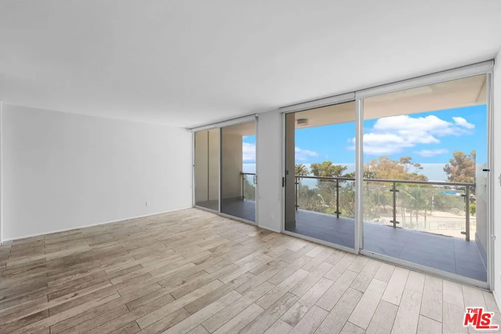 201 Ocean Avenue #602B Santa Monica, CA 90402