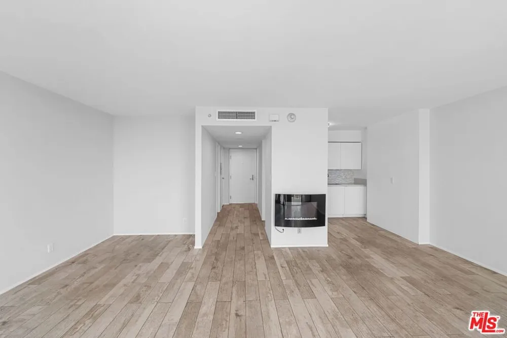 201 Ocean Avenue #602B Santa Monica, CA 90402