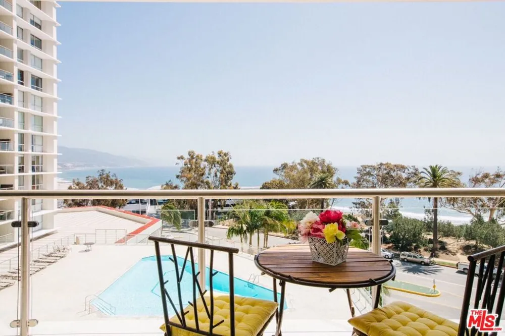 201 Ocean Avenue #602B Santa Monica, CA 90402