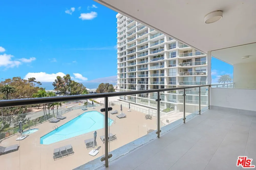 201 Ocean Avenue #602B Santa Monica, CA 90402