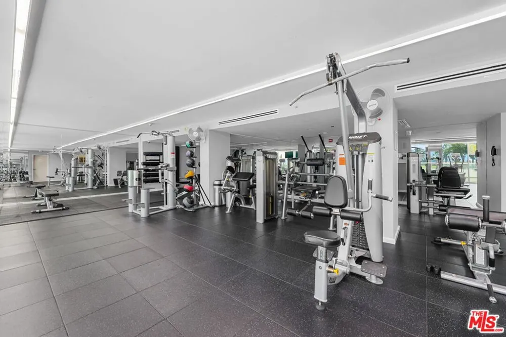 201 Ocean Avenue #602B Santa Monica, CA 90402