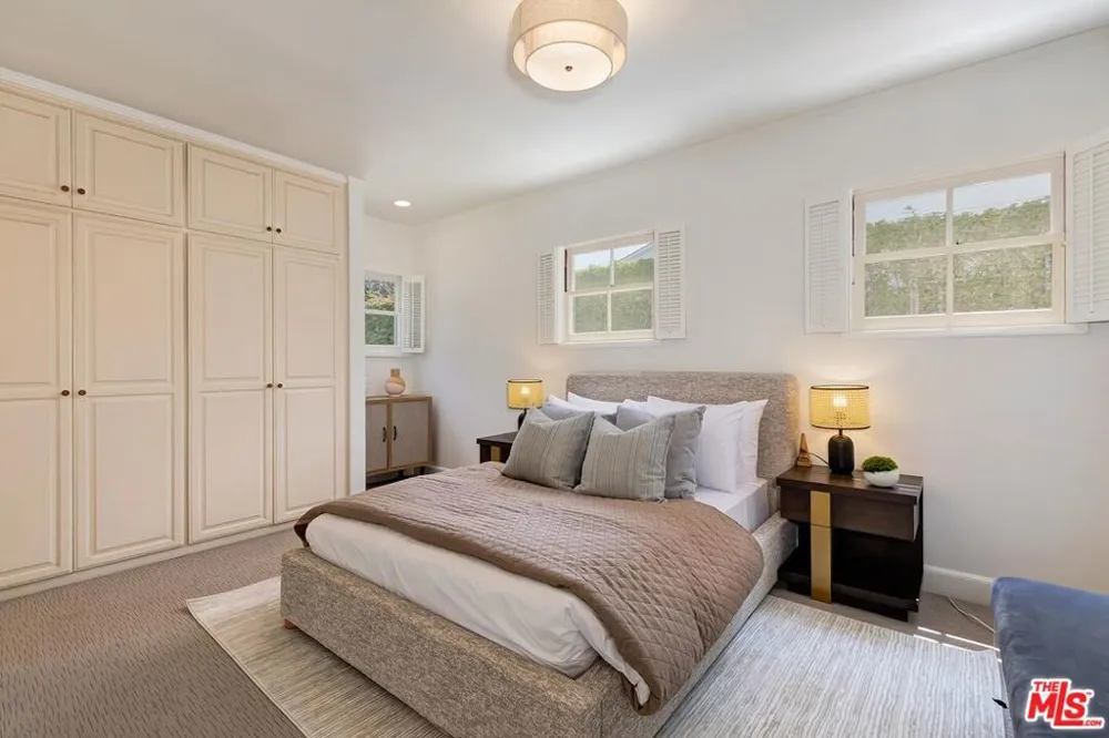 2718 Motor Avenue Los Angeles, CA 90064