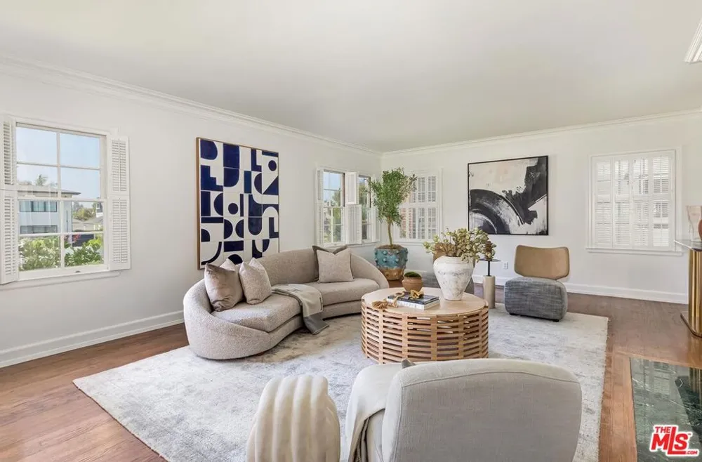 2718 Motor Avenue Los Angeles, CA 90064