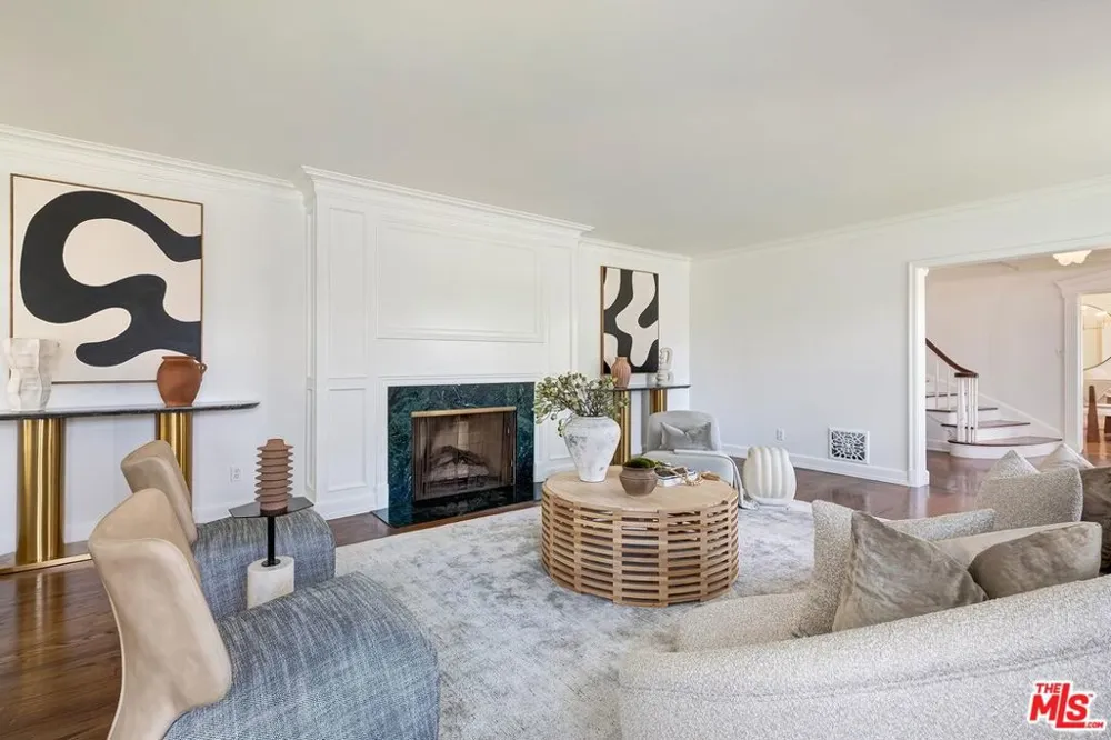 2718 Motor Avenue Los Angeles, CA 90064