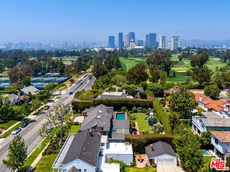2718 Motor Avenue Los Angeles, CA 90064