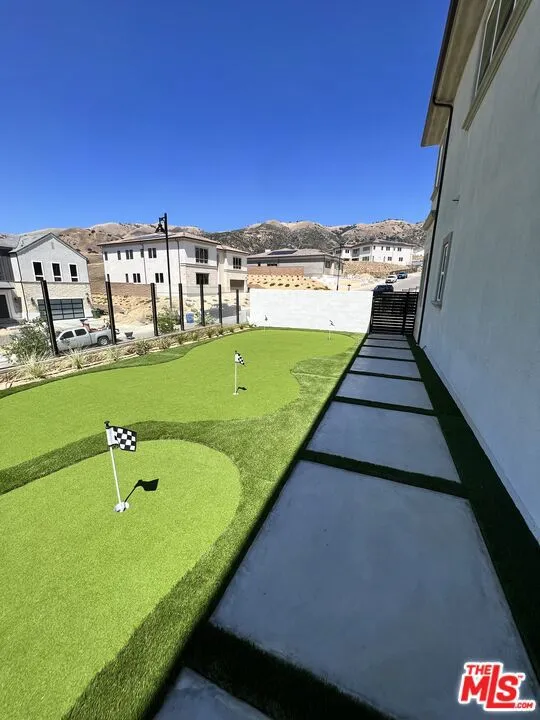 20758 W Deer Grass Court Porter Ranch, CA 91326