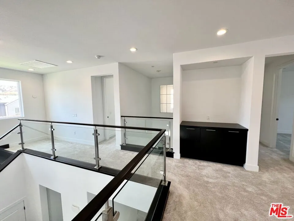 20758 W Deer Grass Court Porter Ranch, CA 91326