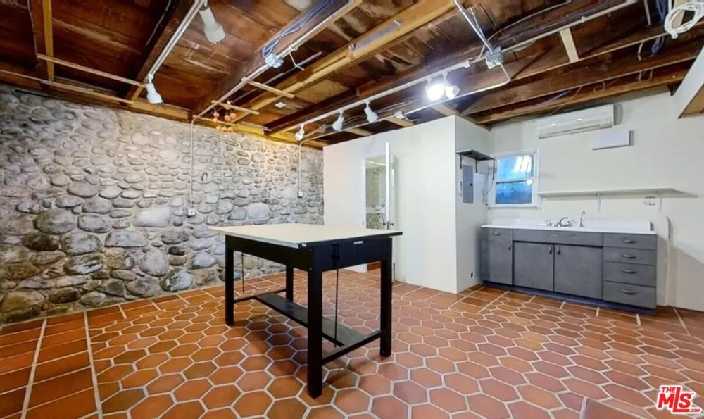 216 Mount Washington Drive Los Angeles, CA 90065